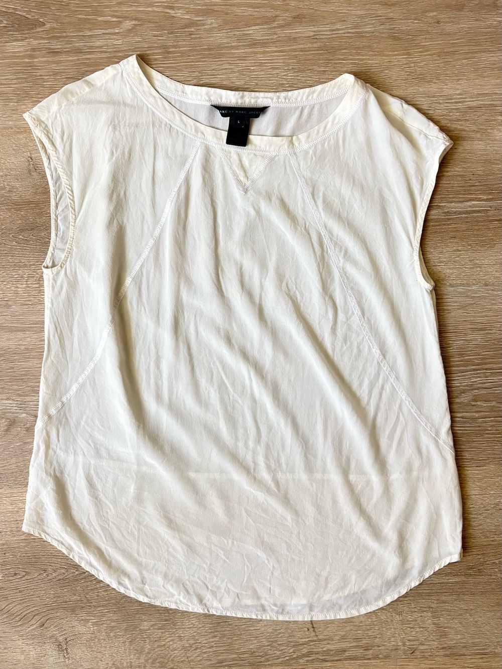Marc Jacobs silk Sleeveless Crewneck Top in Agave
